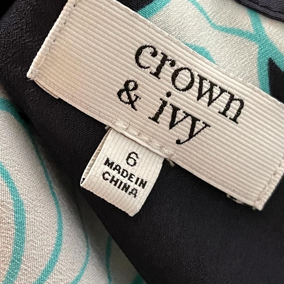 Crown & Ivy printed dress - Picture 9 of 11